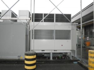 氷蓄熱設備更新工事　設置完了