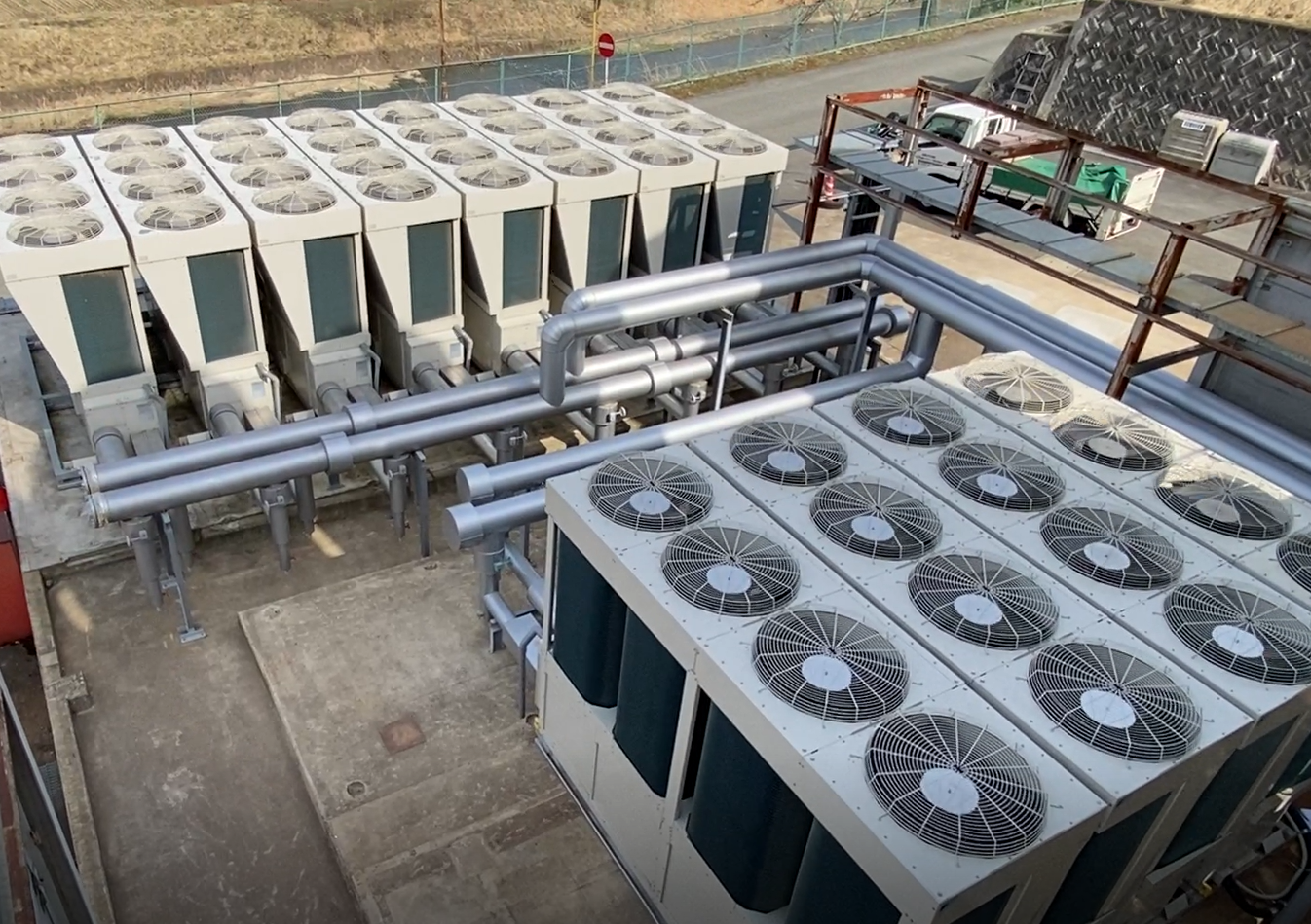 高効率モジュールチラーへの更新工事（第2期工事）